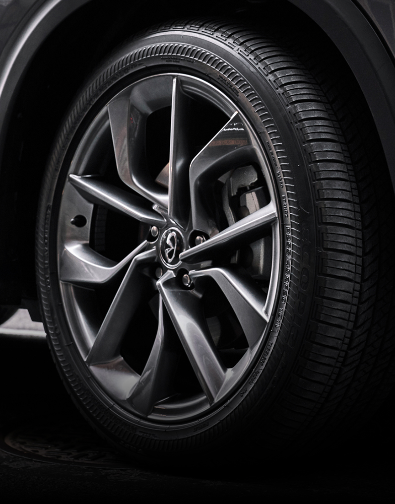 2022 INFINITI QX50 20-inch alloy wheels.